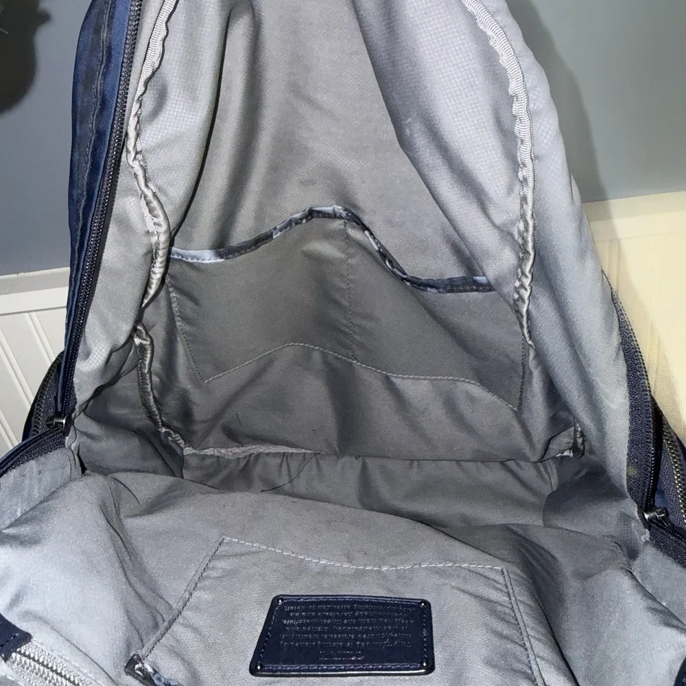 TUMI Navy Blue Nylon Silver Medium Backpack Book Bag Work Commuter Bag
